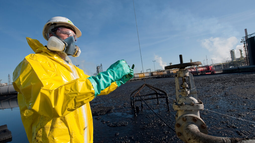 TRAINING PENYUSUNAN DOKUMEN UKL-UPL