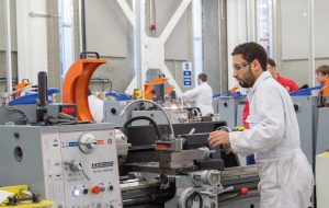 TRAINING MEKATRONIKA
